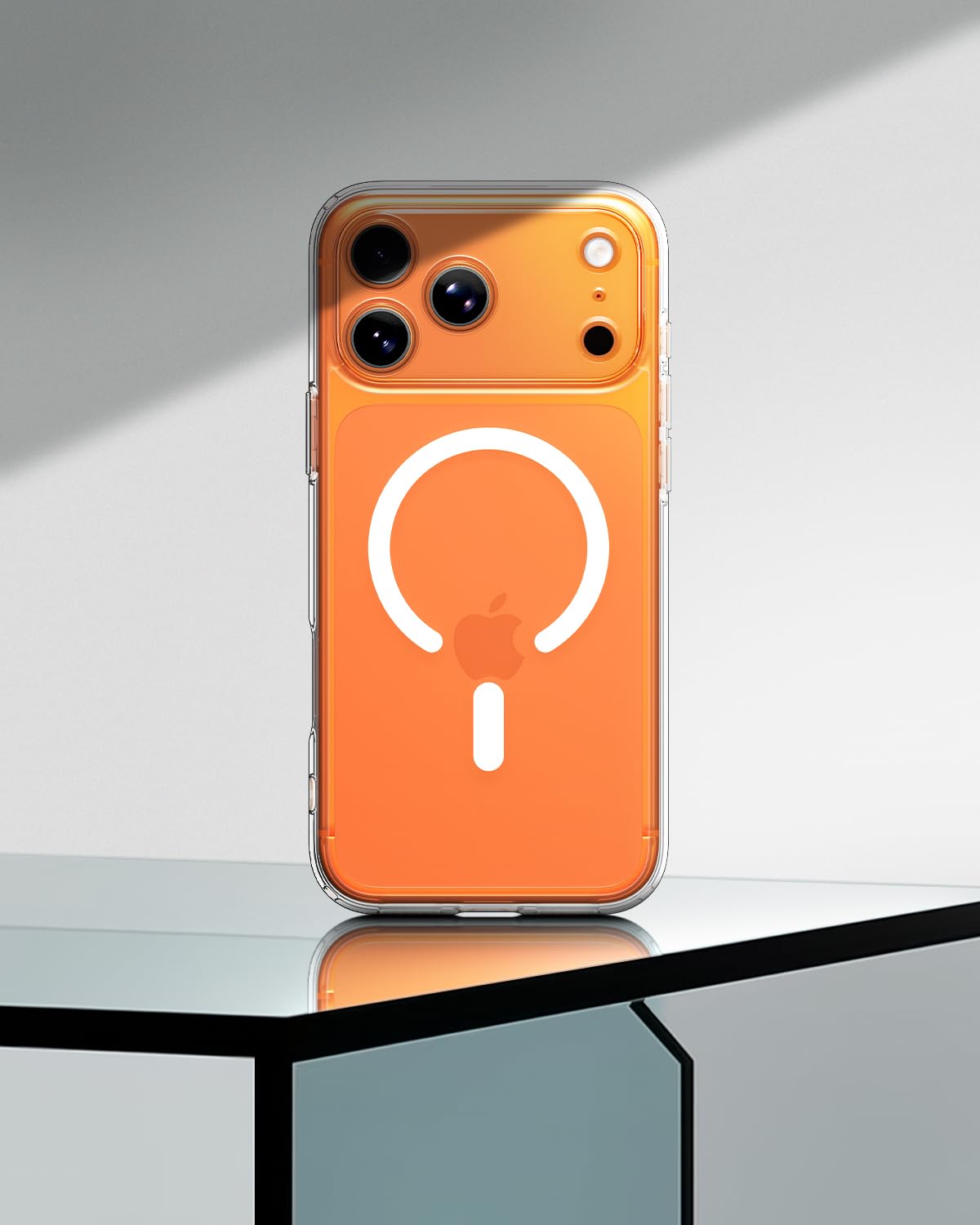 Spigen MagFit iPhone 17 Pro Max Clear Case